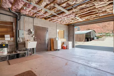 60 E 300 N, Ivins, UT 84765 - Photo 28