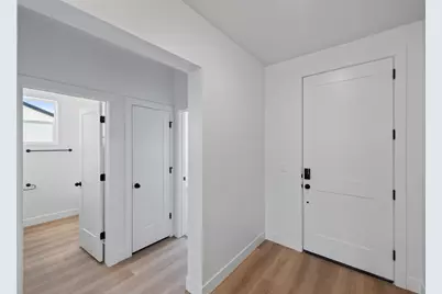 355 W Rosie Lp, Cedar City, UT 84721 - Photo 4