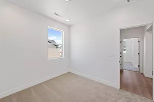 355 W Rosie Lp, Cedar City, UT 84721 - Photo 6