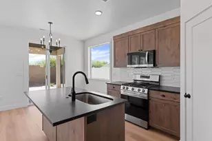 355 W Rosie Lp, Cedar City, UT 84721 - Photo 12