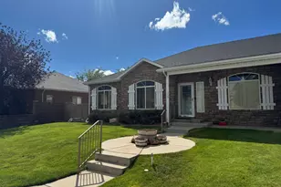 658 Legacy Park Ave, Cedar City, UT 84720 - Photo 2