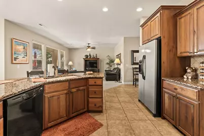 1145 S White Sands Dr, Washington, UT 84780 - Photo 18