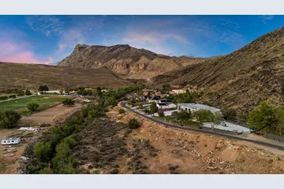476 E Spring Dr, Toquerville, UT 84774 - Photo 4