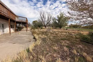 385 S 100 W, Escalante, UT 84726 - Photo 26