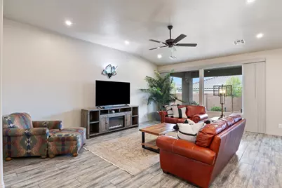 498 S Martignano Way, Saint George, UT 84770 - Photo 8