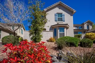 1906 Holiday Ln, Washington, UT 84780 - Photo 2