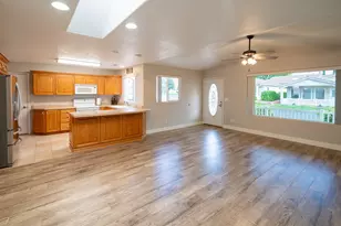 1050 Red Hills Pkwy, Washington, UT 84780 - Photo 8