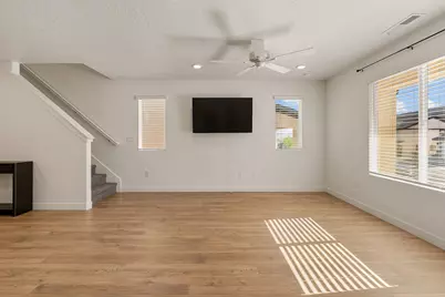 1737 S Devils Garden Ln, Washington, UT 84780 - Photo 6