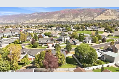 943 W Meadowlark Ln, West Bountiful, UT 84087 - Photo 40