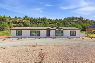 1444 N Rome Way, Apple Valley, UT 84737 - Photo 2