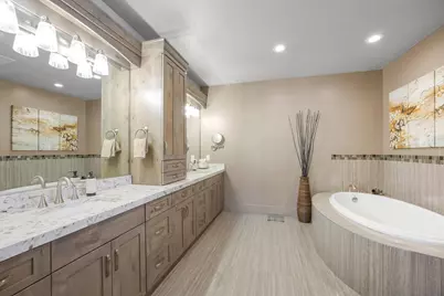 1949 N Mountain View Dr, Washington, UT 84780 - Photo 18