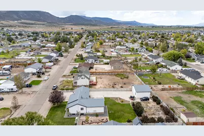 4765 Quickdraw Ln, Enoch, UT 84021 - Photo 62