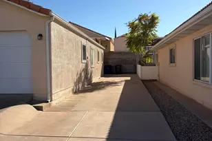 504 Telegraph St, Washington, UT 84780 - Photo 2