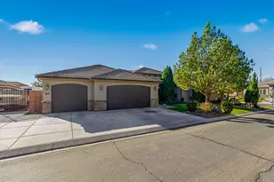 156 E Holly Way, Washington, UT 84780 - Photo 2