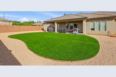 156 E Holly Way, Washington, UT 84780 - Photo 4