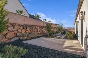 1568 E Black Brush Dr, Washington, UT 84780 - Photo 28