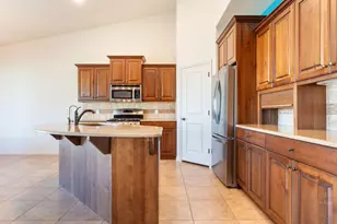 4165 S Ambassador Dr, Saint George, UT 84790 - Photo 6
