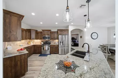 61 N Charbonne Dr, Saint George, UT 84770 - Photo 18