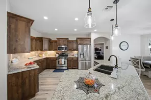61 N Charbonne Dr, Saint George, UT 84770 - Photo 18