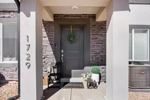 1729 Devils Garden Ln Ln, Washington, UT 84780 - Photo 2