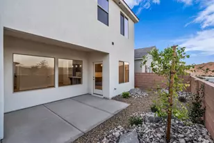 387 S Stewart Creek Dr, Washington, UT 84780 - Photo 6