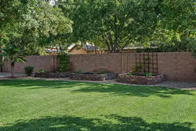 2521 S Franklin Cir, Saint George, UT 84790 - Photo 32