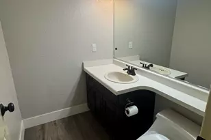 845 N Valley View Dr, Saint George, UT 84770 - Photo 12