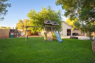 742 Caserio Cir, Washington, UT 84780 - Photo 6