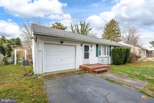 108 N Halsey Rd, Dover, DE 19901 - Photo 2