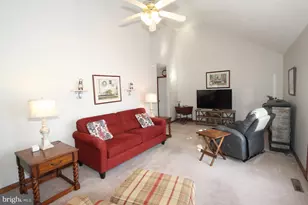 45 Gardenside Dr, Smyrna, DE 19977 - Photo 2