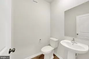 565 W North St, Smyrna, DE 19977 - Photo 10