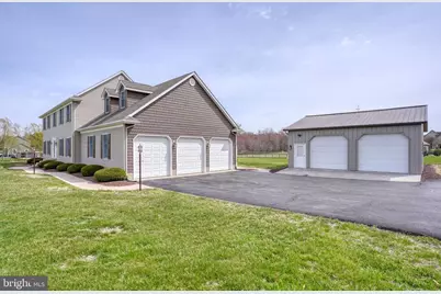 2392 Hazlettville Road, Dover, DE 19904 - Photo 2
