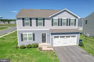108 Opal Dr, Dover, DE 19904 - Photo 2
