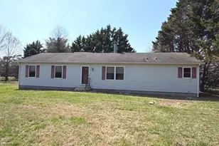 261 Andrews Lake Rd, Felton, DE 19943 - Photo 1