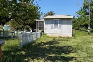 49 North Ave, Smyrna, DE 19977 - Photo 2