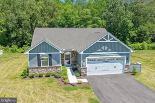 401 Alezach Dr, Dover, DE 19901 - Photo 2