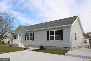 5 Welch Dr E, Dover, DE 19901 - Photo 2