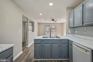 102 N Caroline Pl, Dover, DE 19904 - Photo 6