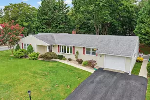 90 Greenview Dr, Dover, DE 19901 - Photo 2