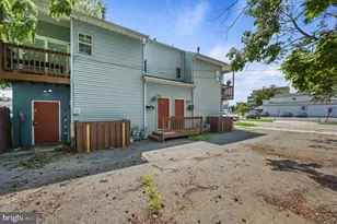 149 S Queen St, Dover, DE 19904 - Photo 1