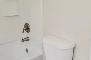 825 W 9th St, Wilmington, DE 19801 - Photo 14