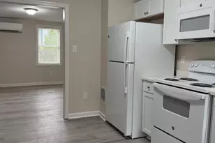 105 Hickman Rd, Claymont, DE 19703 - Photo 2