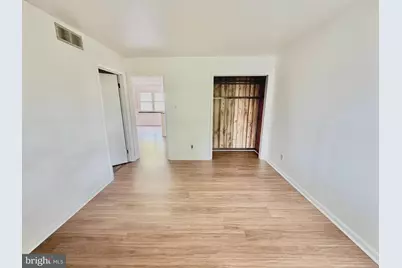 110 E 40th Street #2, Wilmington, DE 19802 - Photo 2