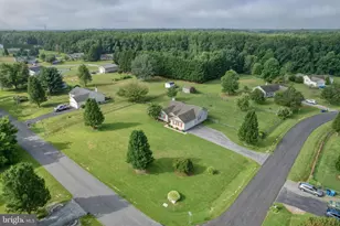 223 Tina Marie Ln, Smyrna, DE 19977 - Photo 4