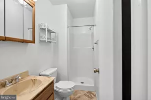 24 Thomas Jefferson Blvd, Newark, DE 19702 - Photo 18