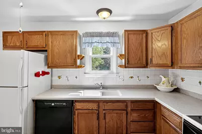 24 Thomas Jefferson Boulevard, Newark, DE 19702 - Photo 16