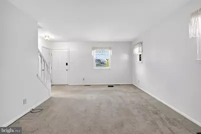 24 Thomas Jefferson Boulevard, Newark, DE 19702 - Photo 8