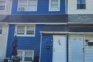 42 Oakmont Dr, New Castle, DE 19720 - Photo 1