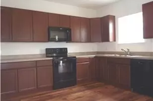 2 Grissom Dr, Bear, DE 19701 - Photo 2