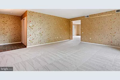 1403 Shallcross Avenue #303, Wilmington, DE 19806 - Photo 4